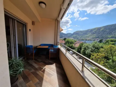 Prodaja, dvosoban stan, 108m², Centar, Kotor - image 4