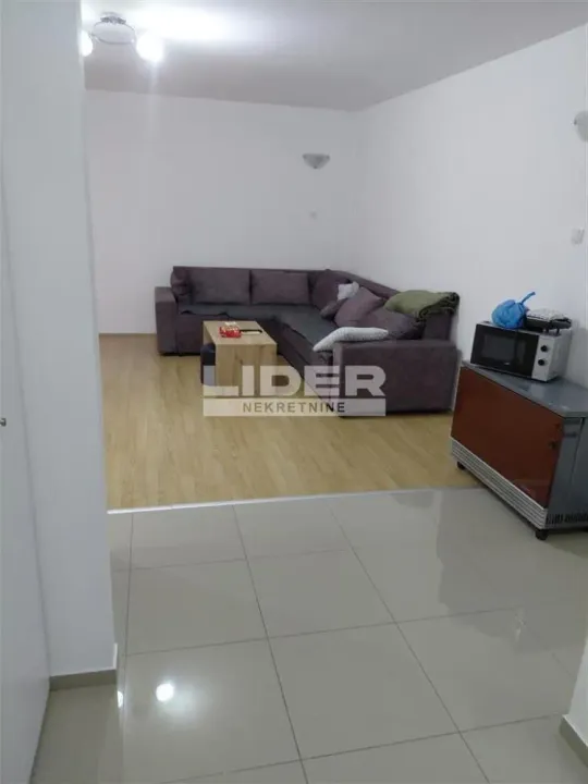 Prodaja, kuća, 517m², Zemun Sve Podlokacije, Beograd