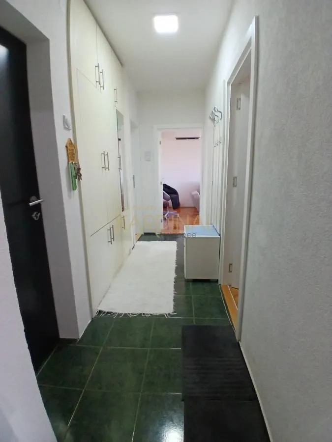 Prodaja, dvosoban stan, 66m², Centar, Jagodina