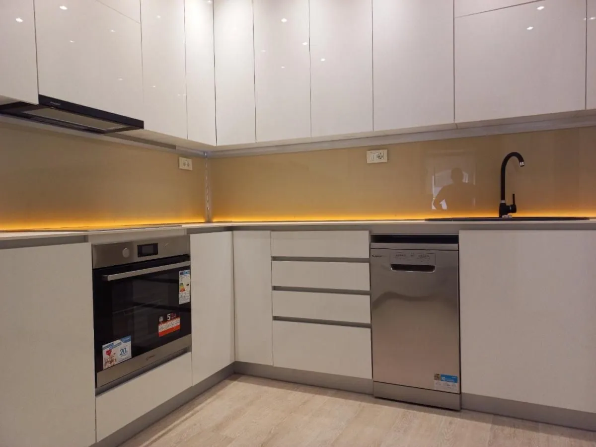 Rent, four bedroom apartment, 163m², Palilula Sve Podlokacije, Beograd