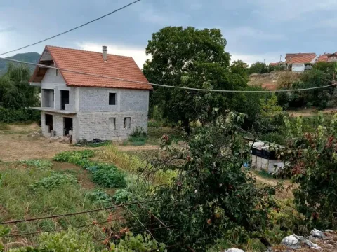 Prodaja, kuća, 200m², Cemenca, Nikšić - image 7