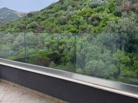 Izdavanje, jednosoban stan, 45m², Budva, Crna Gora - image 12