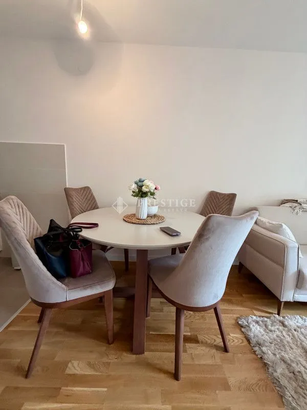 Rent, one bedroom apartment, 40m², Pobrežje, Podgorica