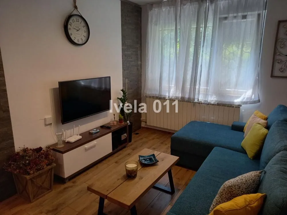 Rent, one bedroom apartment, 35m², Stari Grad, Beograd