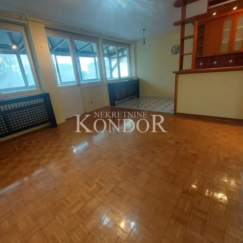 Sale, three bedroom apartment, 68m², Novi Beograd Blok 21, Novi Beograd Sve Podlokacije