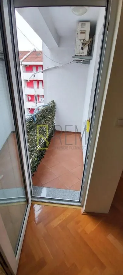 Prodaja, dvosoban stan, 65m², Blok 9, Podgorica