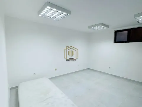 Izdavanje, poslovni prostor, 64m², Lepa Kata, Podgorica - image 11