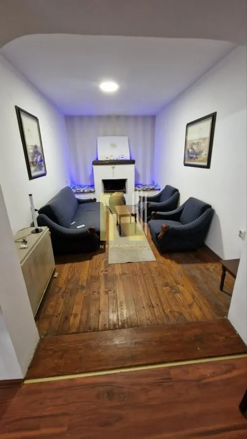 Prodaja, kuća, 300m², Ledinci, Petrovaradin