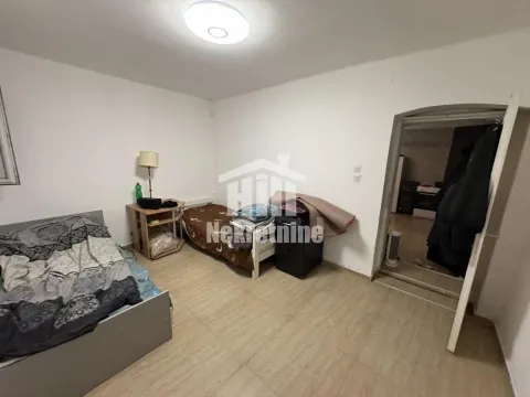 Sale, one bedroom apartment, 35m², Klinički Centar, Beograd - image 2