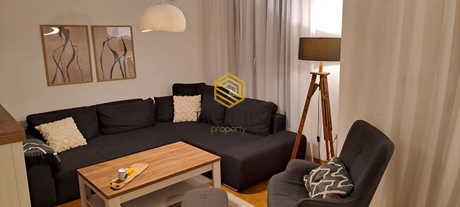Izdavanje, jednosoban stan, 50m², City Kvart, Podgorica