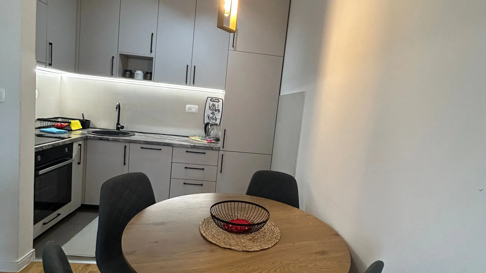 Rent, one bedroom apartment, 45m², Pobrežje, Podgorica