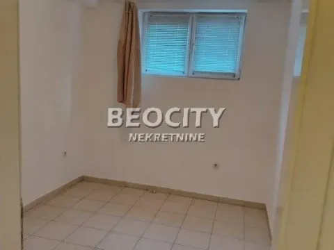 Sale, two bedroom apartment, 37m², Centar, Novi Sad - image 4