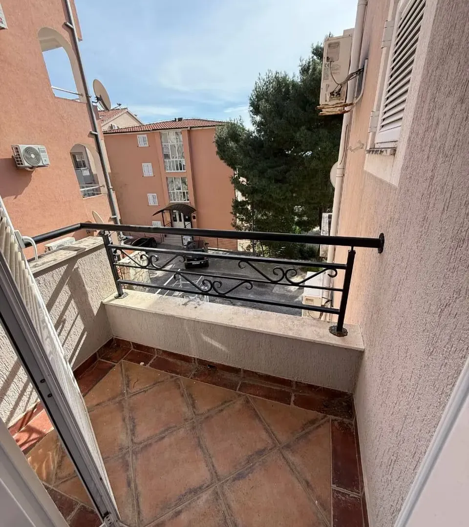 Sale, one bedroom apartment, 43m², Petrovac, Budva