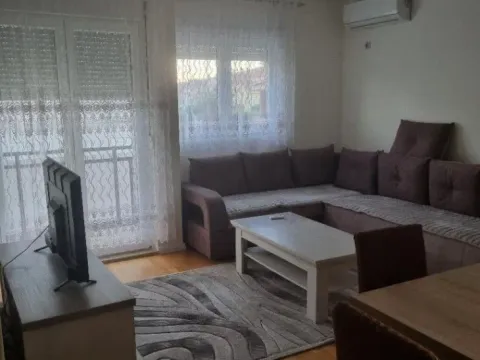 Izdavanje, jednosoban stan, 35m², Zabjelo, Podgorica