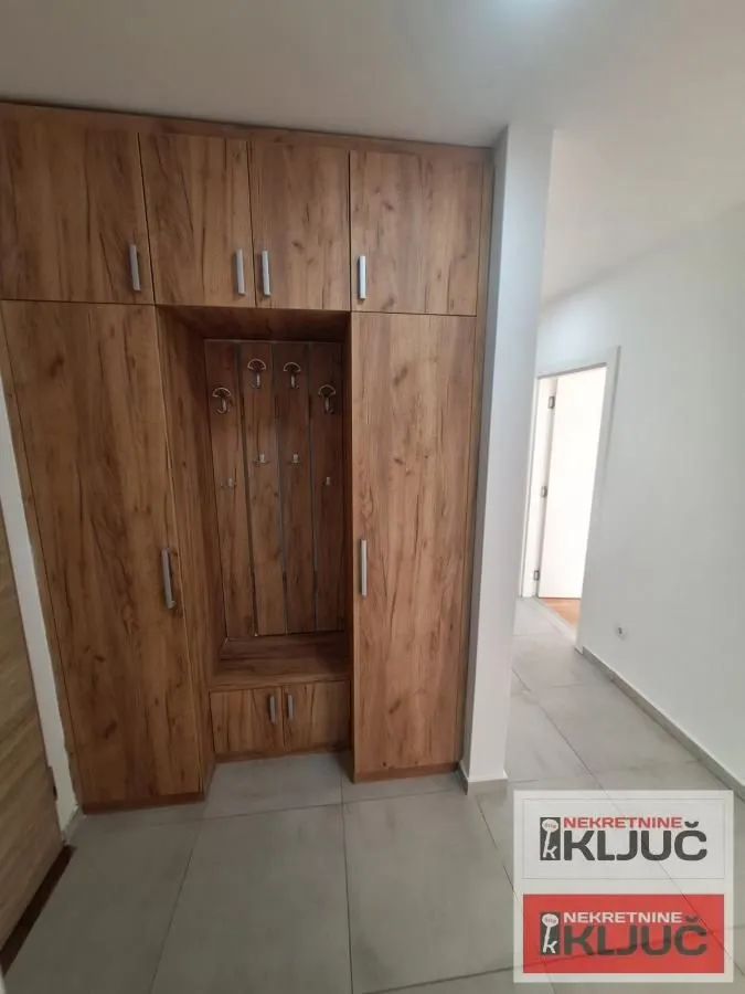 Prodaja, trosoban stan, 74m², Veternička rampa, Novi Sad Sve Podlokacije