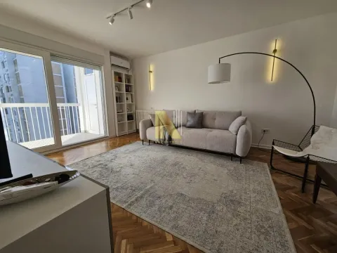 Izdavanje, trosoban stan, 70m², Kej, Novi Sad Sve Podlokacije