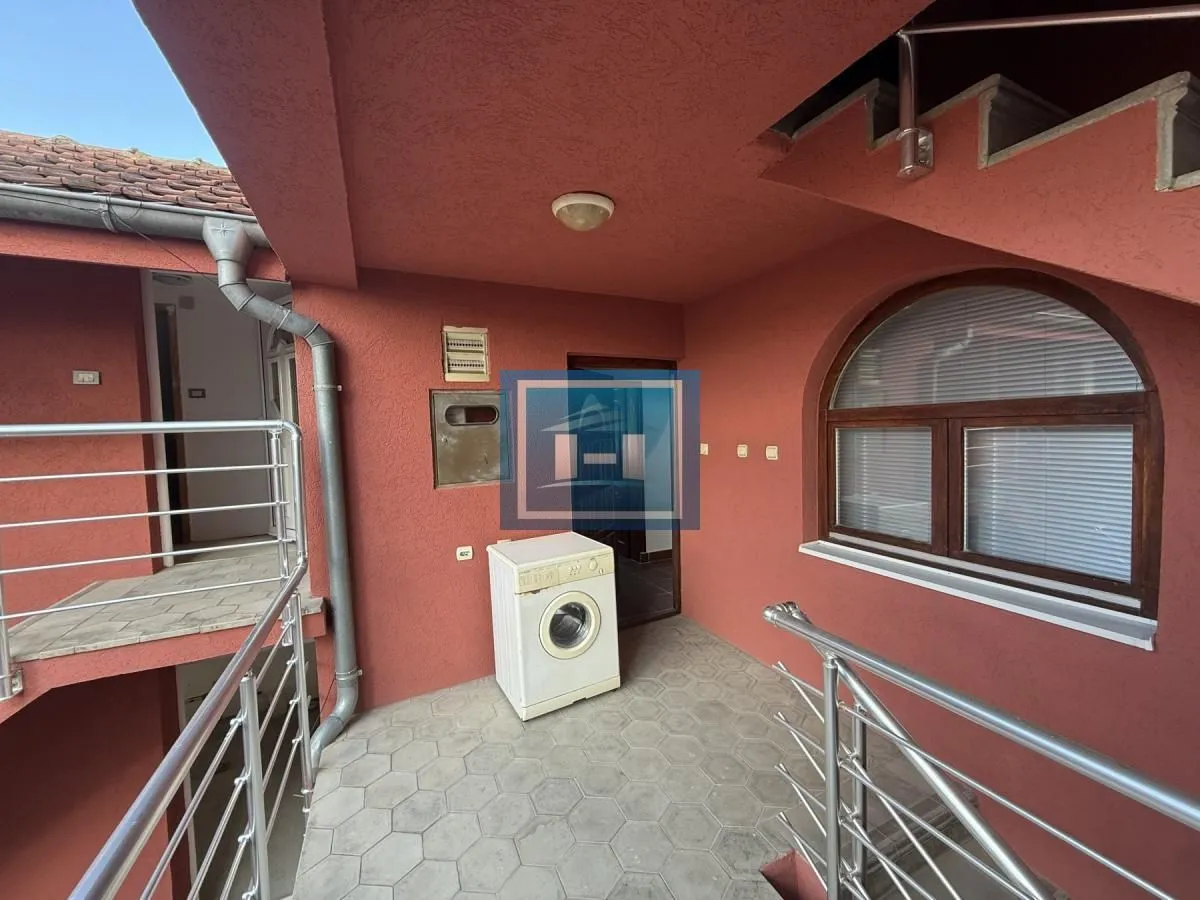 Sale, house, 350m², Centar, Jagodina