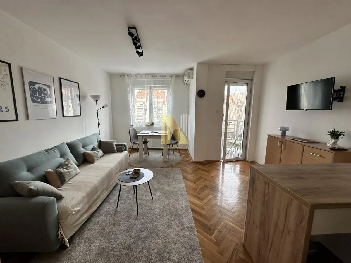 Izdavanje, garsonjera, 29m², Nova Detelinara, Novi Sad Sve Podlokacije