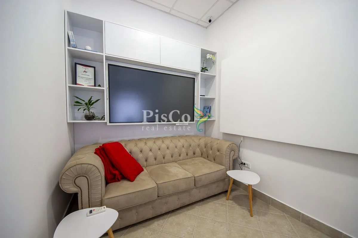 Sale, office space, 98m², Stari Aerodrom, Podgorica