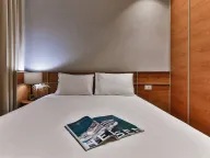 Sale, two bedroom apartment, 69m², Gospoština, Budva - image 8