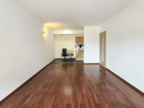 Rent, two bedroom apartment, 69m², City Kvart, Podgorica - image 1