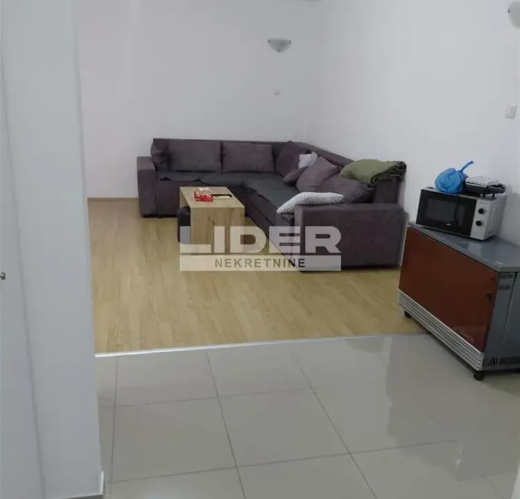 Prodaja, kuća, 517m², Zemun Sve Podlokacije, Beograd