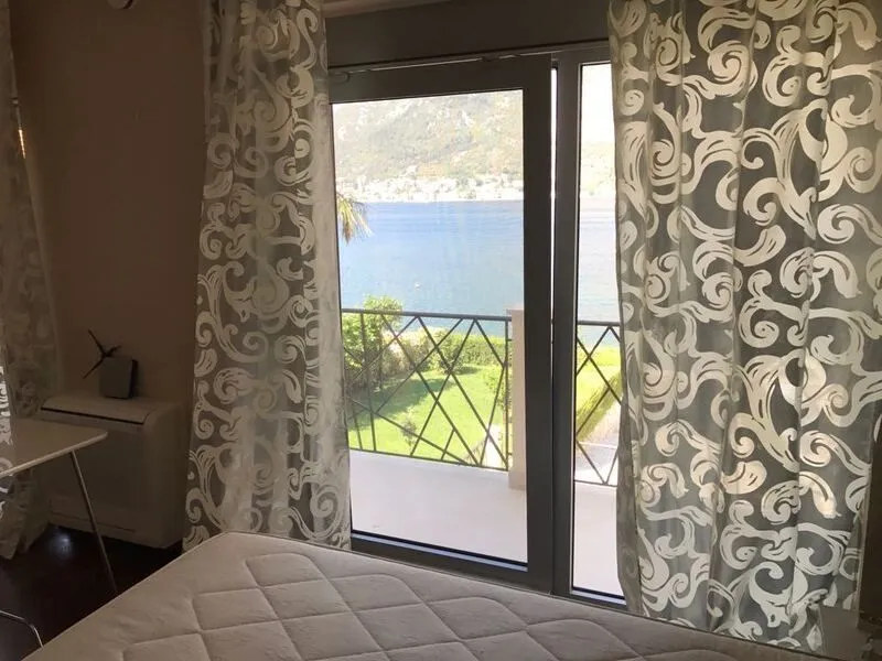 Sale, house, 280m², Stoliv, Kotor