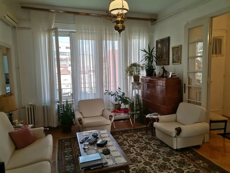 Prodaja, četvorosoban stan, 115m², Stari Grad, Beograd