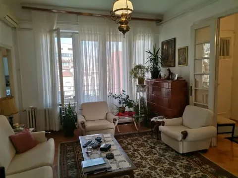 Prodaja, četvorosoban stan, 115m², Stari Grad, Beograd - image 2