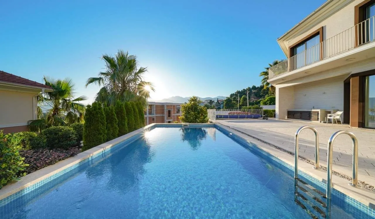 Sale, house, 290m², Tivat, Crna Gora