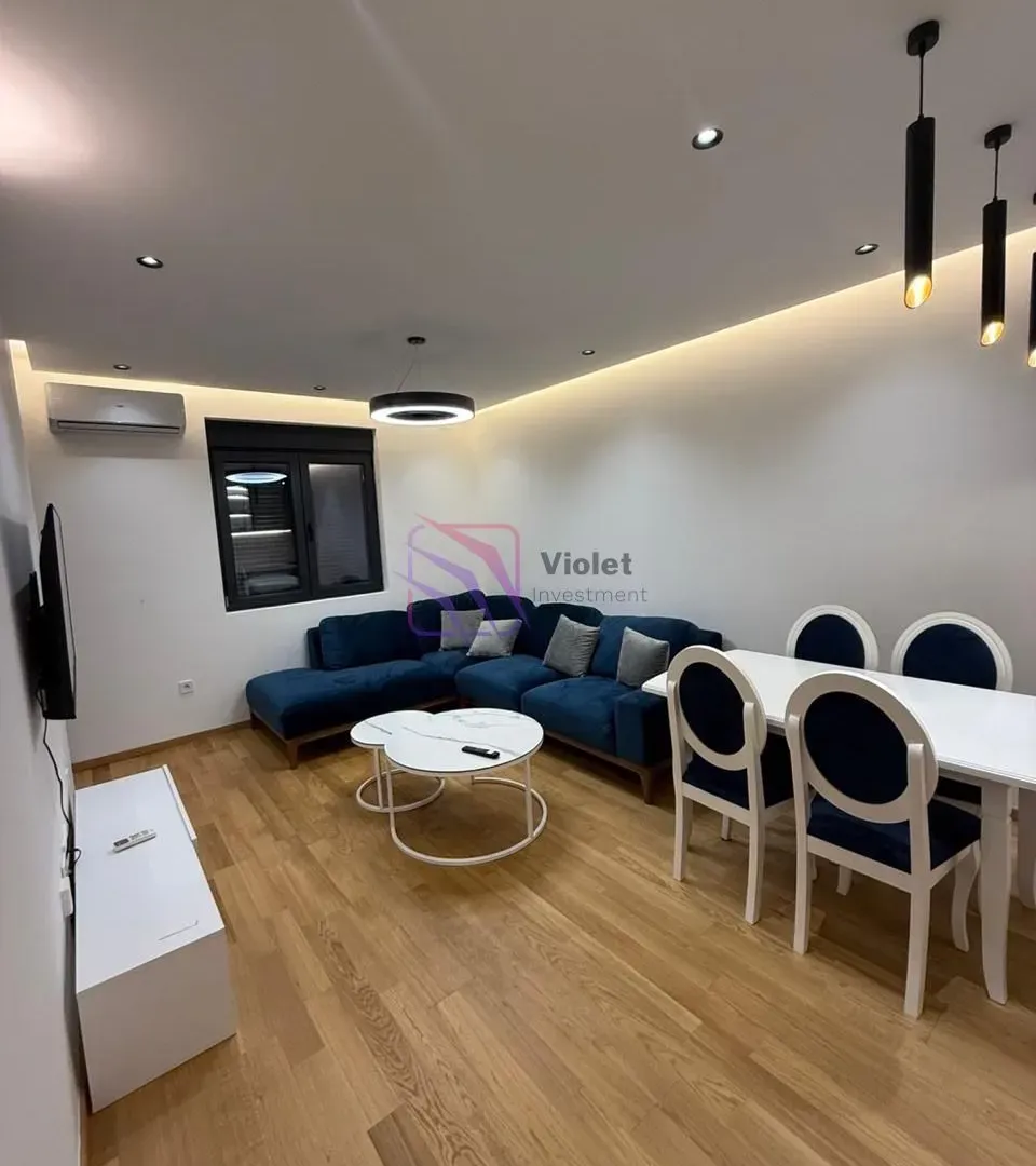 Izdavanje, dvosoban stan, 53m², City Kvart, Podgorica