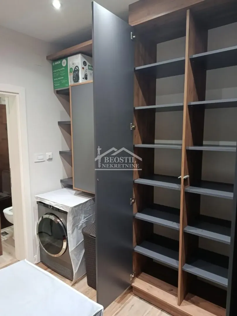 Izdavanje, trosoban stan, 80m², Retenzija, Beograd