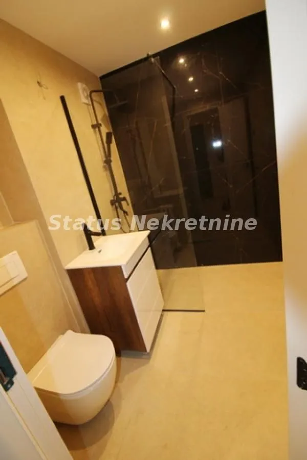 Prodaja, jednosoban stan, 38m², Novo naselje, Novi Sad