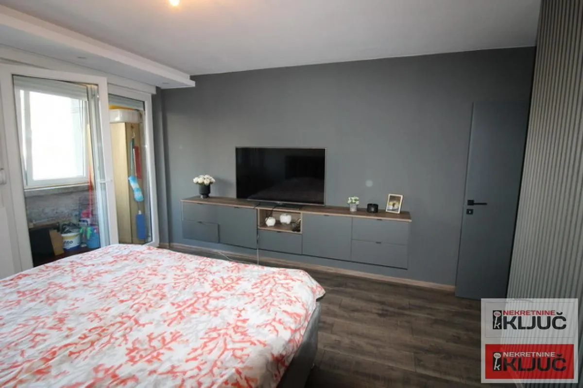 Prodaja, dvosoban stan, 63m², Bulevar Oslobodjenja, Novi Sad Sve Podlokacije