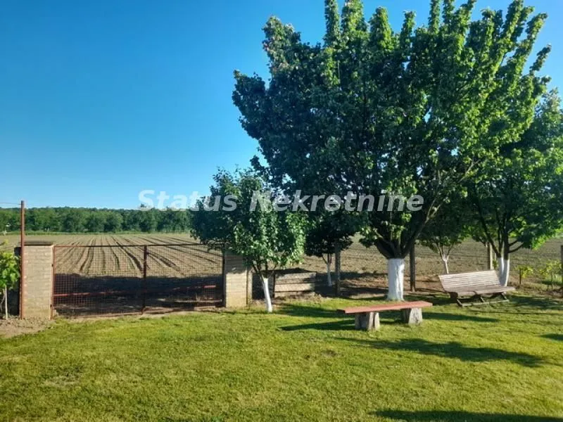 Prodaja, kuća, 194m², Šid, Srbija