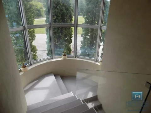 Izdavanje, poslovni prostor, 270m², 7. juli, Paraćin - image 41