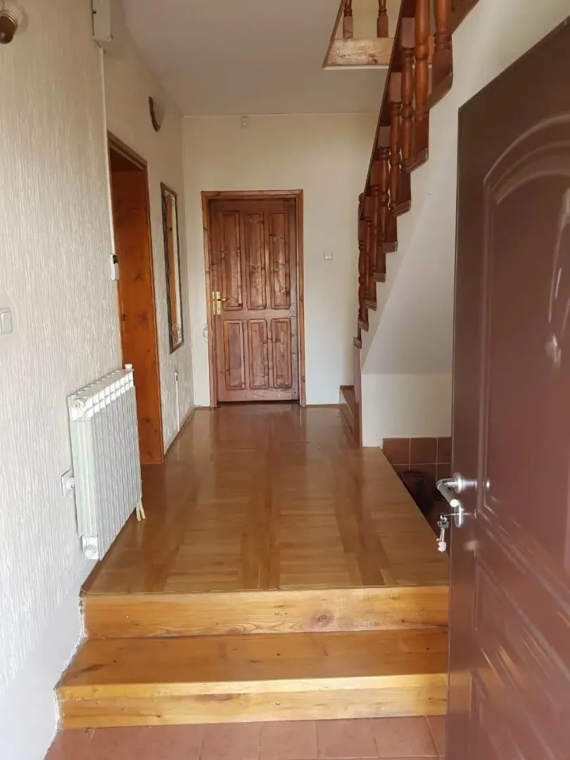 Rent, house, 170m², Zabjelo, Podgorica