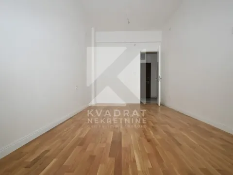 Izdavanje, poslovni prostor, 75m², Stara Varoš, Podgorica - image 7