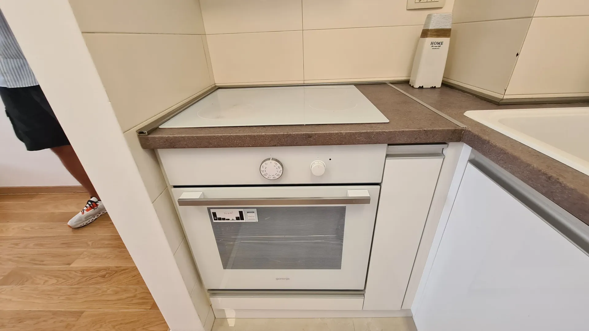 Izdavanje, jednosoban stan, 46m², City Kvart, Podgorica