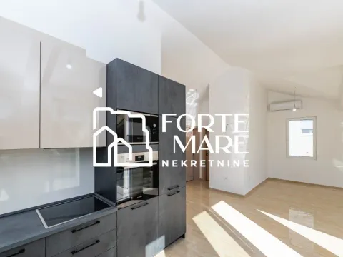 Prodaja, dvosoban stan, 74m², Đenovići, Herceg Novi - image 3