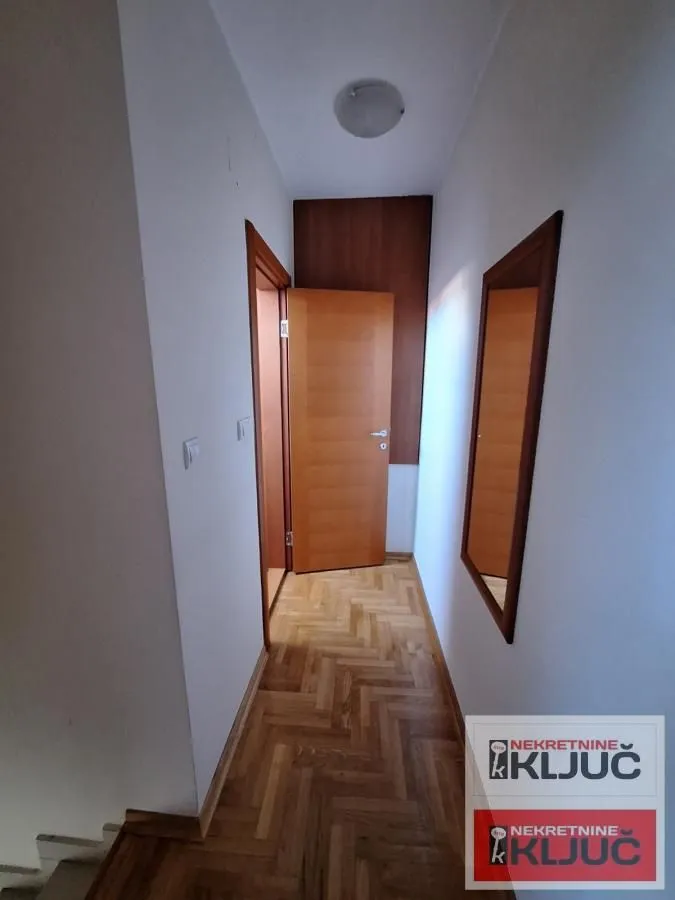 Prodaja, dvosoban stan, 37m², Grbavica, Novi Sad Sve Podlokacije