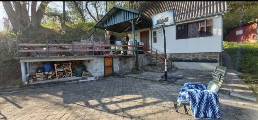 Izdavanje, kuća, 46m², Beočin, Novi Sad