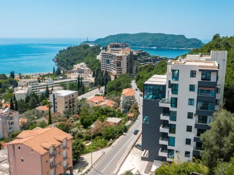 Sale, five bedroom apartment, 300m², Bečići, Budva - image 2