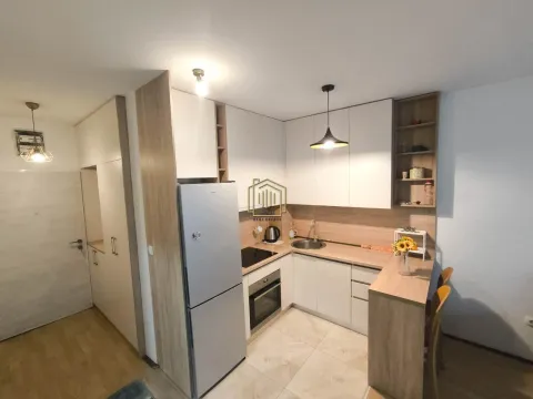 Rent, one bedroom apartment, 37m², Podgorica, Crna Gora - image 6