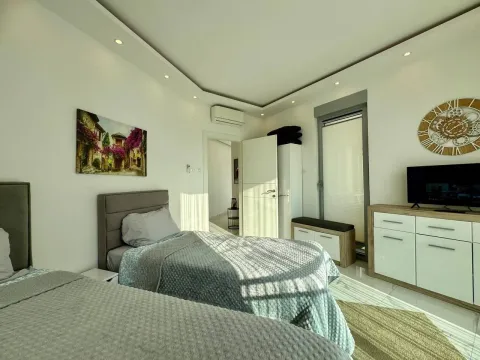 Rent, two bedroom apartment, 89m², Bečići, Budva - image 6