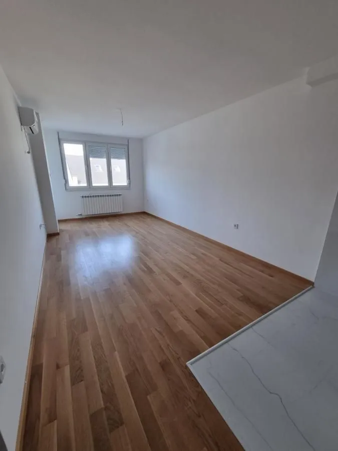Izdavanje, trosoban stan, 68m², Podbara, Novi Sad Sve Podlokacije