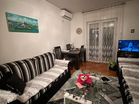 Prodaja, jednosoban stan, 49m², Pobrežje, Podgorica - image 10