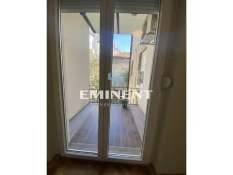 Izdavanje, stan, 73m², Lipov Lad, Zvezdara Sve Podlokacije - image 8