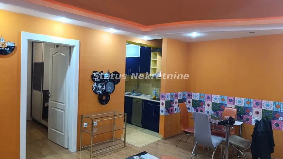 Prodaja, dvosoban stan, 53m², Bulevar Oslobodjenja, Novi Sad Sve Podlokacije