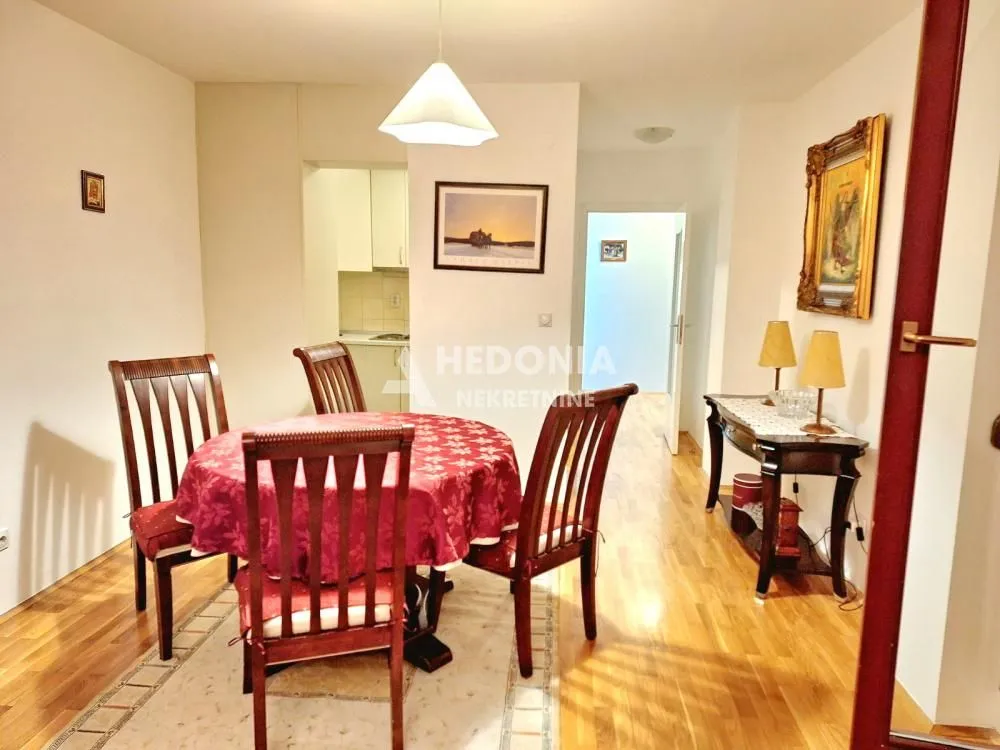 Rent, four bedroom apartment, 105m², Crveni Krst, Beograd